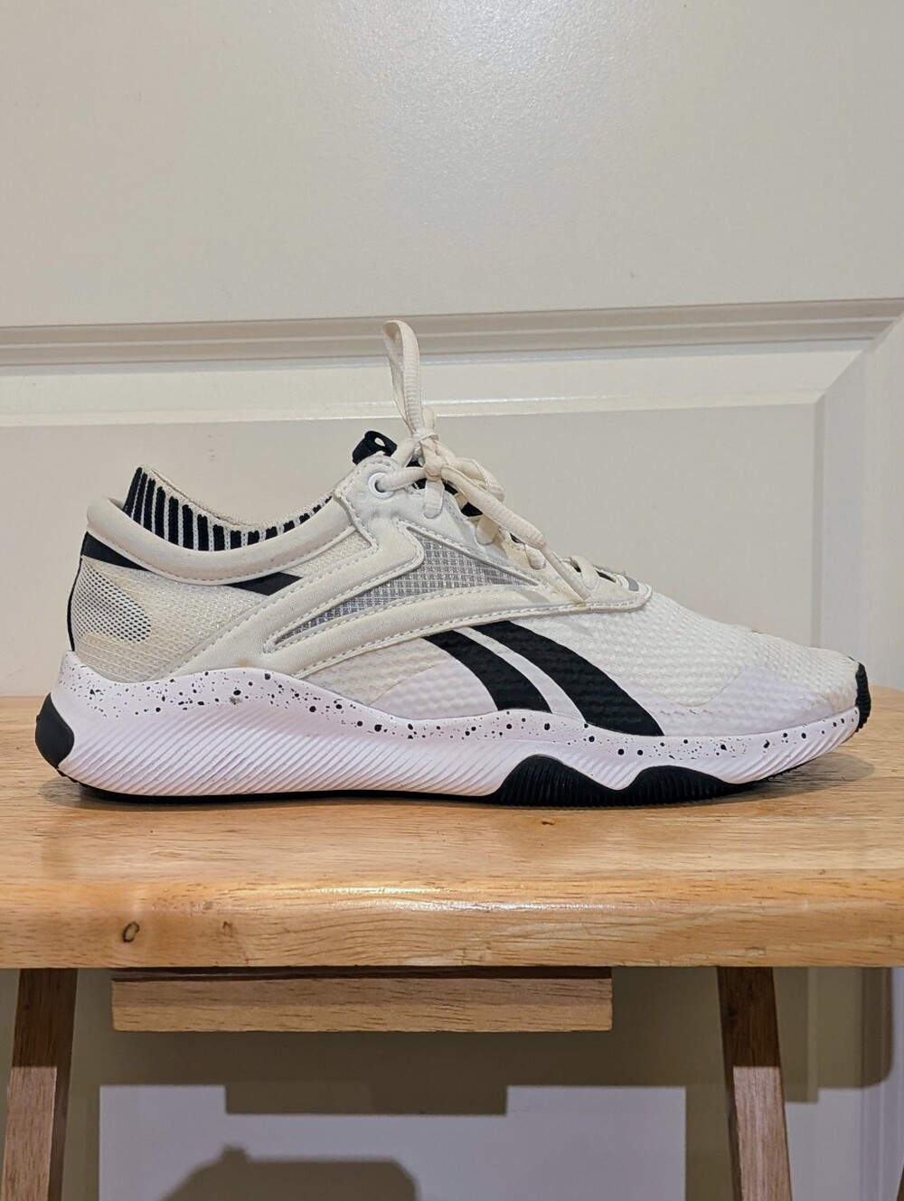 GUC Reebok 8 Women's HIIT TR Black and White High Intensity Interval Sneakers